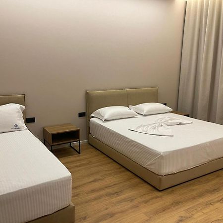 Dia Mare Deluxe Aparthotel Vlorë Buitenkant foto
