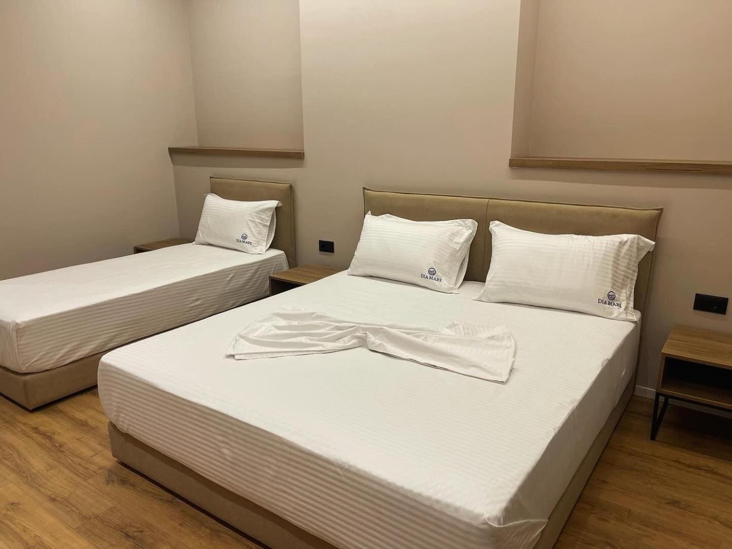 Dia Mare Deluxe Aparthotel Vlorë Buitenkant foto